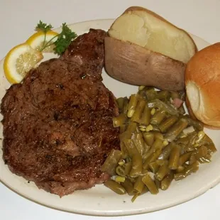 Prime Rib Dinner (available when on special only)