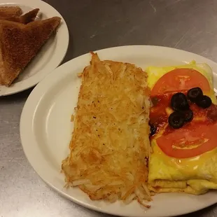 Mexican Omelet with Hash Browns and Toast