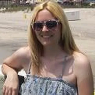 Dani K.