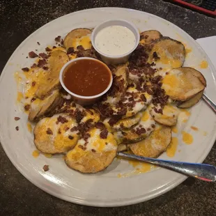 Irish Nachos with a side of buffalo wing sauce and ranch. Very good!
