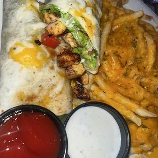 Club Wrap w/ grilled chicken