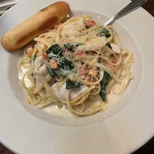 Spinach chicken fettuccine 12.50