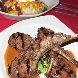 lamb chops and broccoli