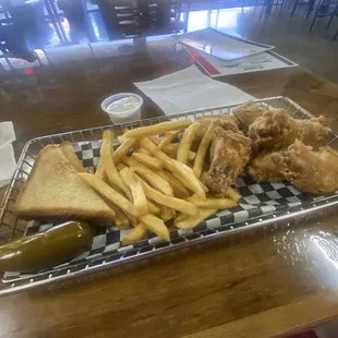 Wing  Basket