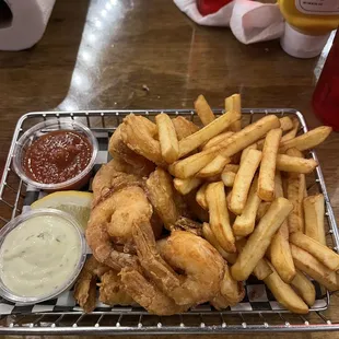 Fried shrimp basket