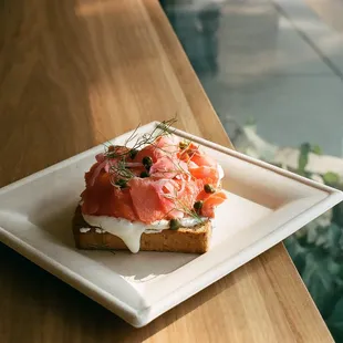 Lox toast