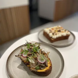mushroom toast