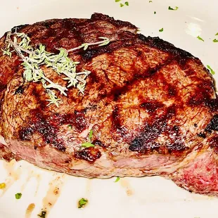 Ribeye rare plus