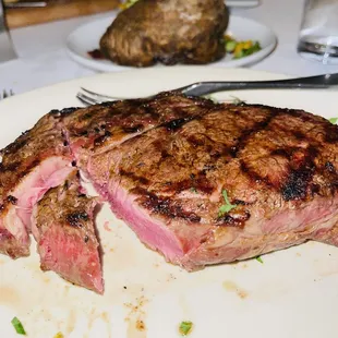 Ribeye rare plus