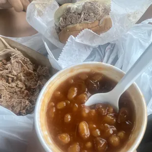 BBQ plate, BBQ sandwich, baked beans