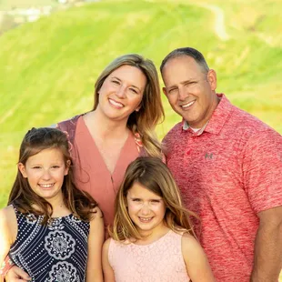 Scott Ryan Photo is professional and goes above and beyond to get lovely family shots.