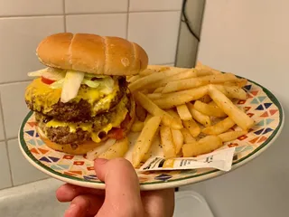 Louis Rose Hill Cafe