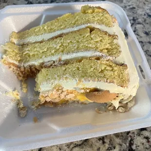 Banana pudding cake.
