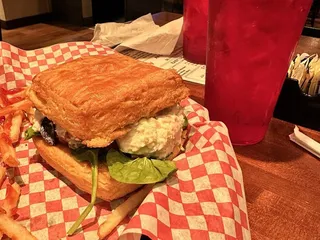 Top Dawg Tavern - Village at Sandhills