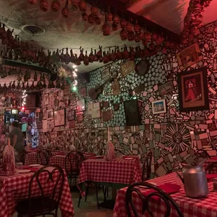 the interior of scotti&apos;s italian restaurant
