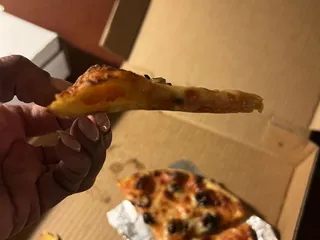 Lorobi's Pizza