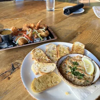 Oven Roasted Crab and Artichoke Dip