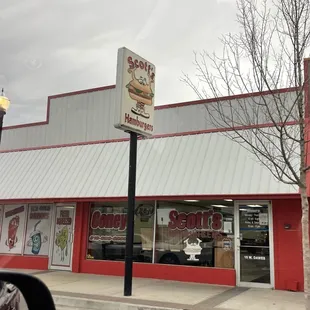 Scott's Hamburgers Storefront