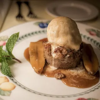 Bread Pudding "bananas Foster"