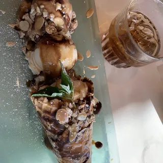 House Made Almond-mocha Mud Pie