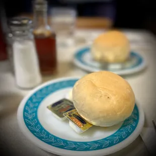 a sandwich on a plate