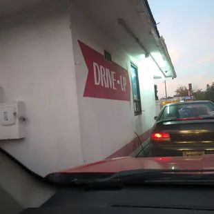 The drive thru at Scottys