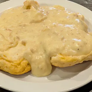 Biscuits with gravy