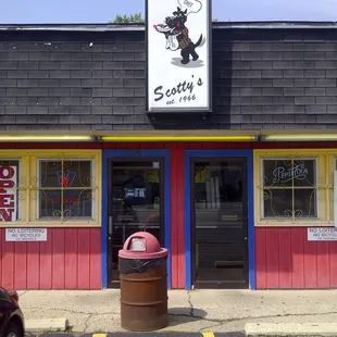 Front of Scotties, nice dive with great hot dogs, when in town this is a must visit