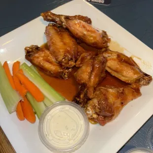Chicken Wings - honey garlic/nonbreaded/crispy