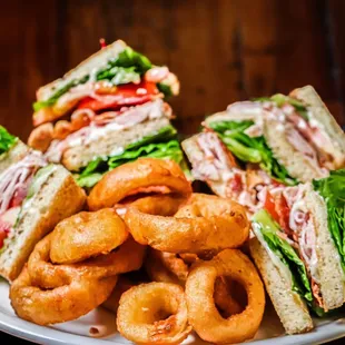 Scoundrels Tavern & Eatery