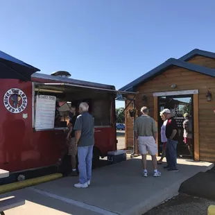 Food trucks join for breakfast, lunch, and dinner