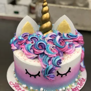 a unicorn cake
