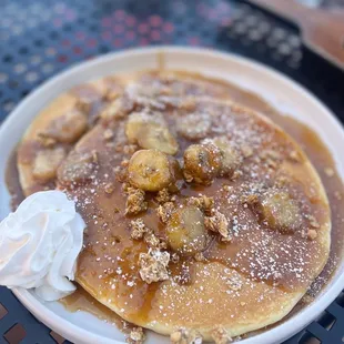 Banana Crunch Pancakes