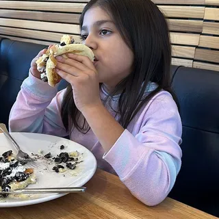 Oreo Cookie Pancakes