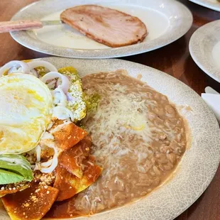 Chilaquiles Divorciados