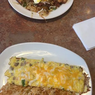 corned beef hash Skillet &amp; veggie omelette
