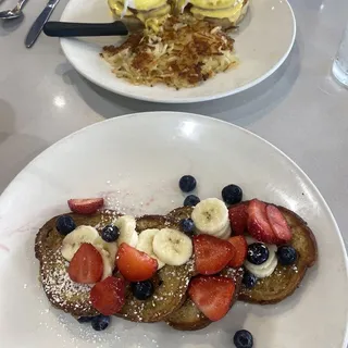 Berry Cinnamon Swirl French Toast