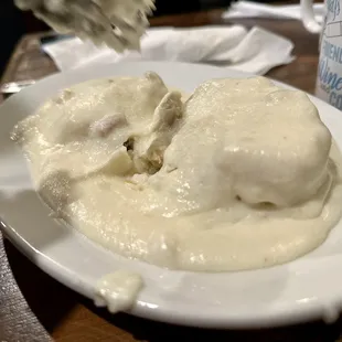 Biscuit and gravy