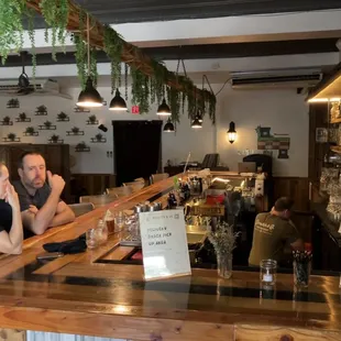 sushi and sashimi, interior