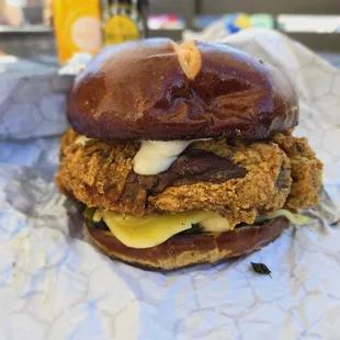 chicken wings and fried chicken, food