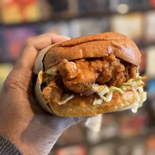 Nashville hot chicken sammy (4/7 heat)