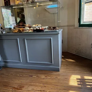 Bakery counter