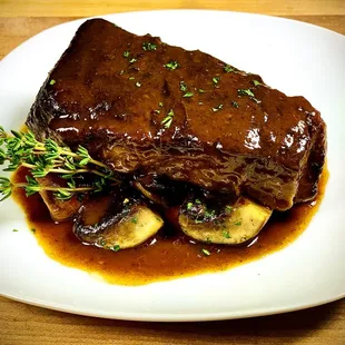 Cabernet Braised Beef Short Ribs