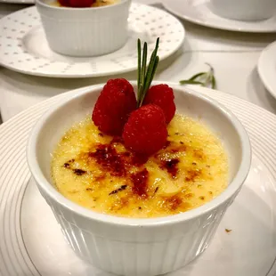 Raspberry Crème Brûlée