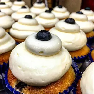 Blueberry Cream Cheese Cupcake
