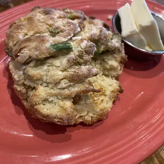 SCALLION BISCUIT
