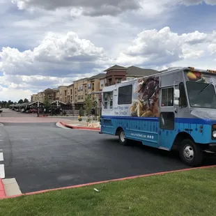Scratch Mobile Kitchen visiting my apartment complex. I'm the lone ranger today...
