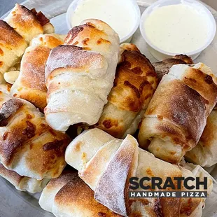 Pizza rolls