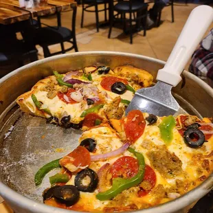 Deep dish Farm pizza
