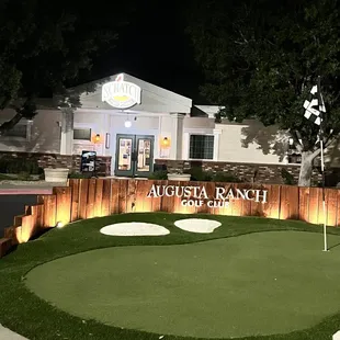 Great golf  decor as you walk up.